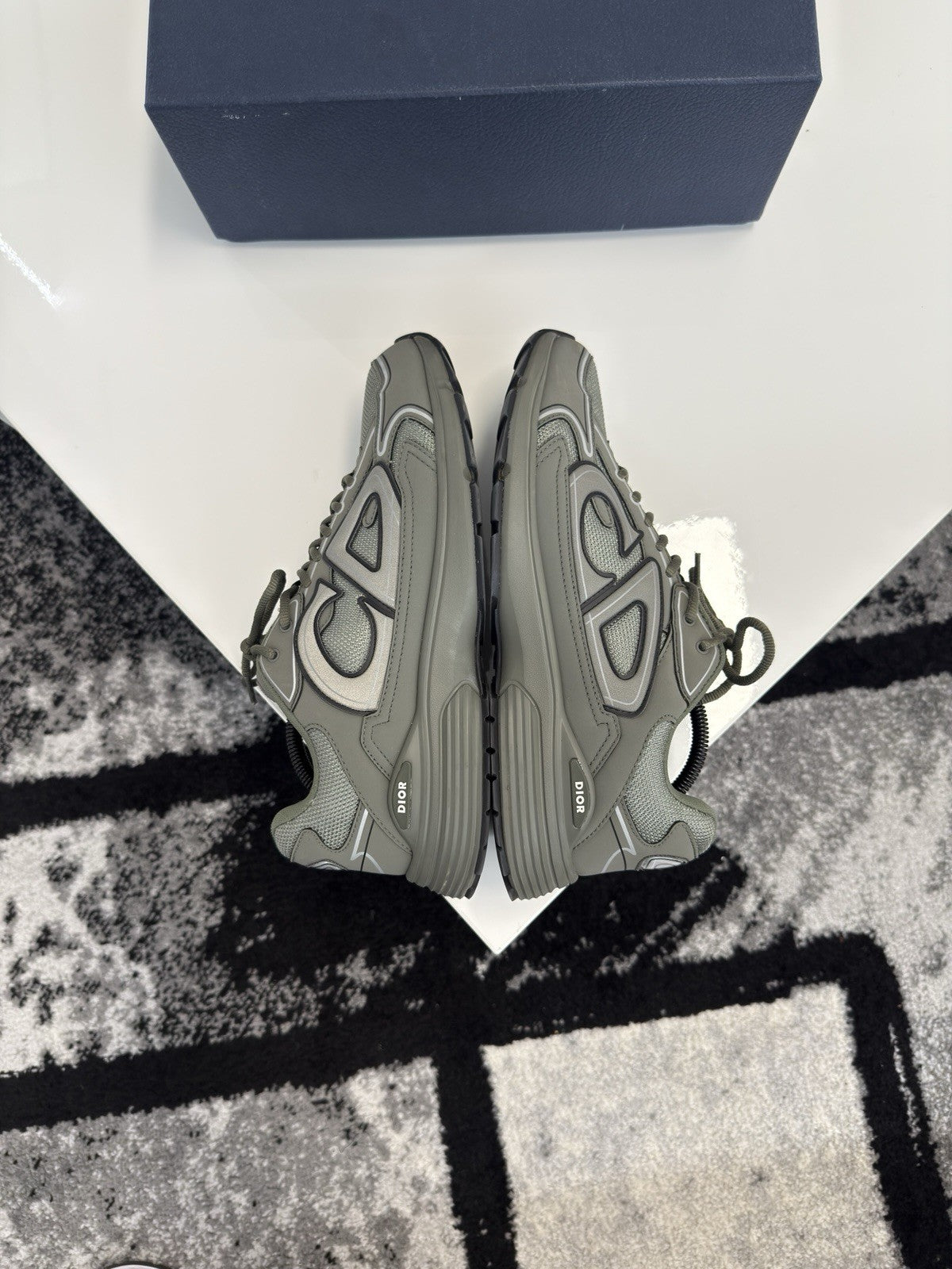 Dior B30 UK 11 (EU45)