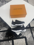 Louis Vuitton Tatic LV7