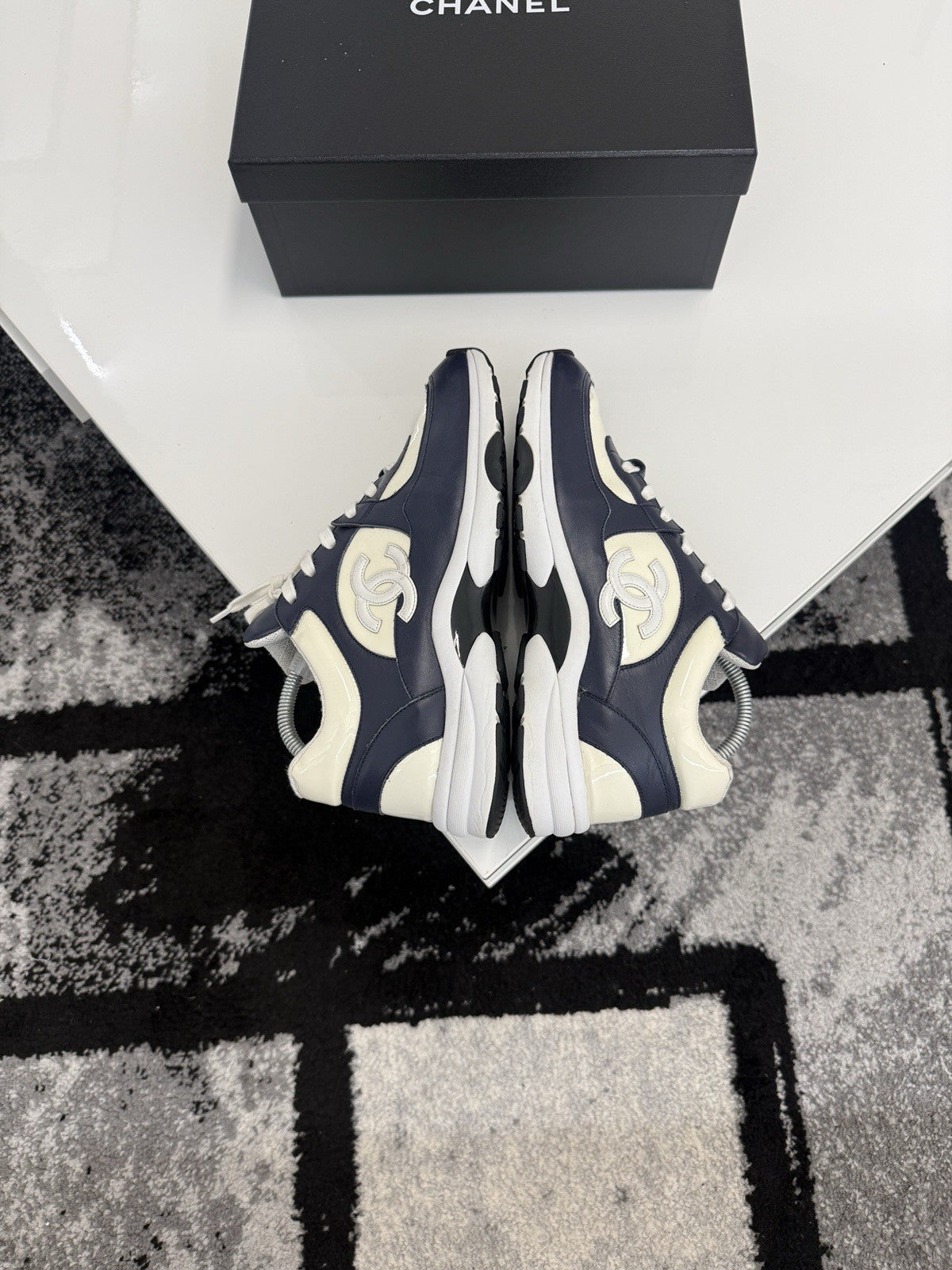 Chanel Runners UK8 (EU42)