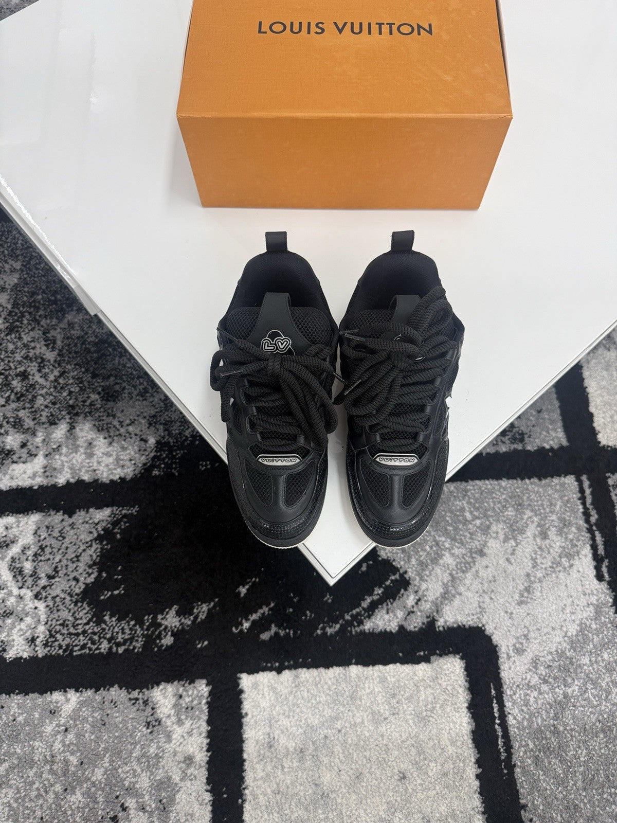 Louis Vuitton Skates LV8