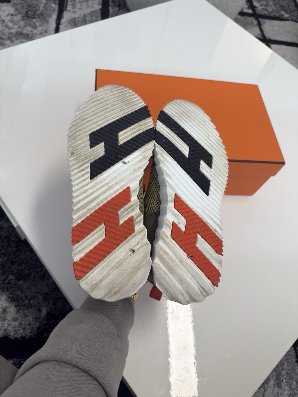 Hermes Bouncing Trainer UK7 (EU41)