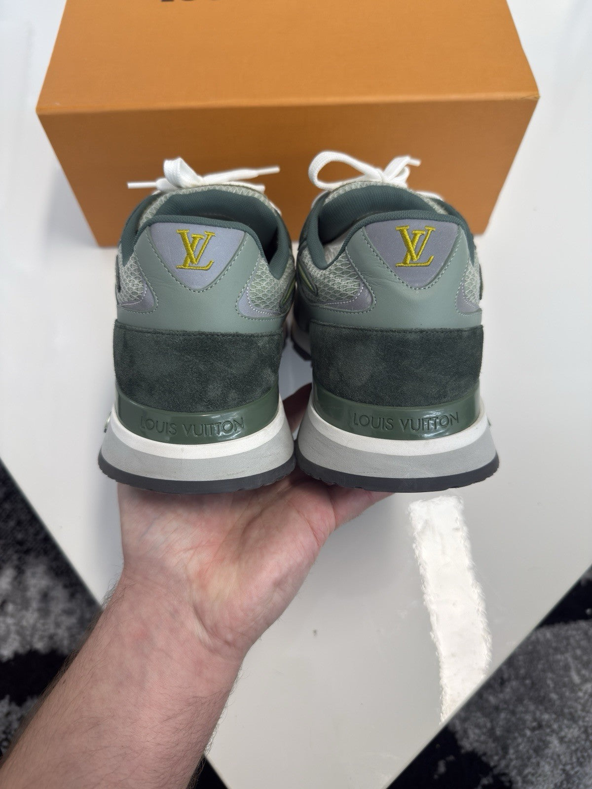 Louis Vuitton Runaway Green LV7.5