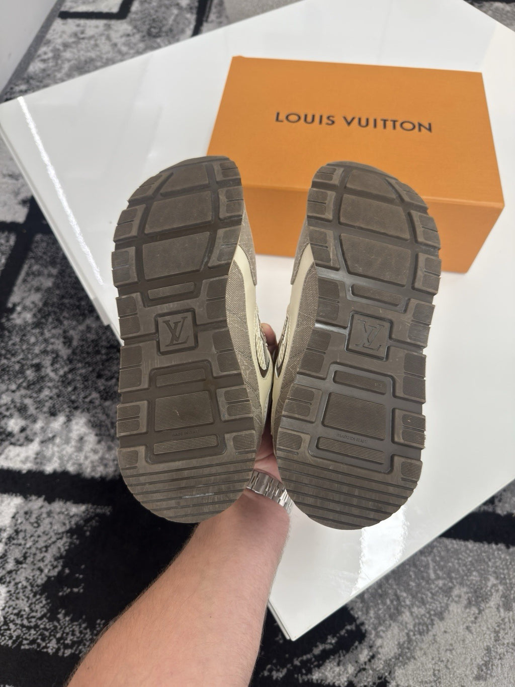 Louis Vuitton Runaways LV7.5