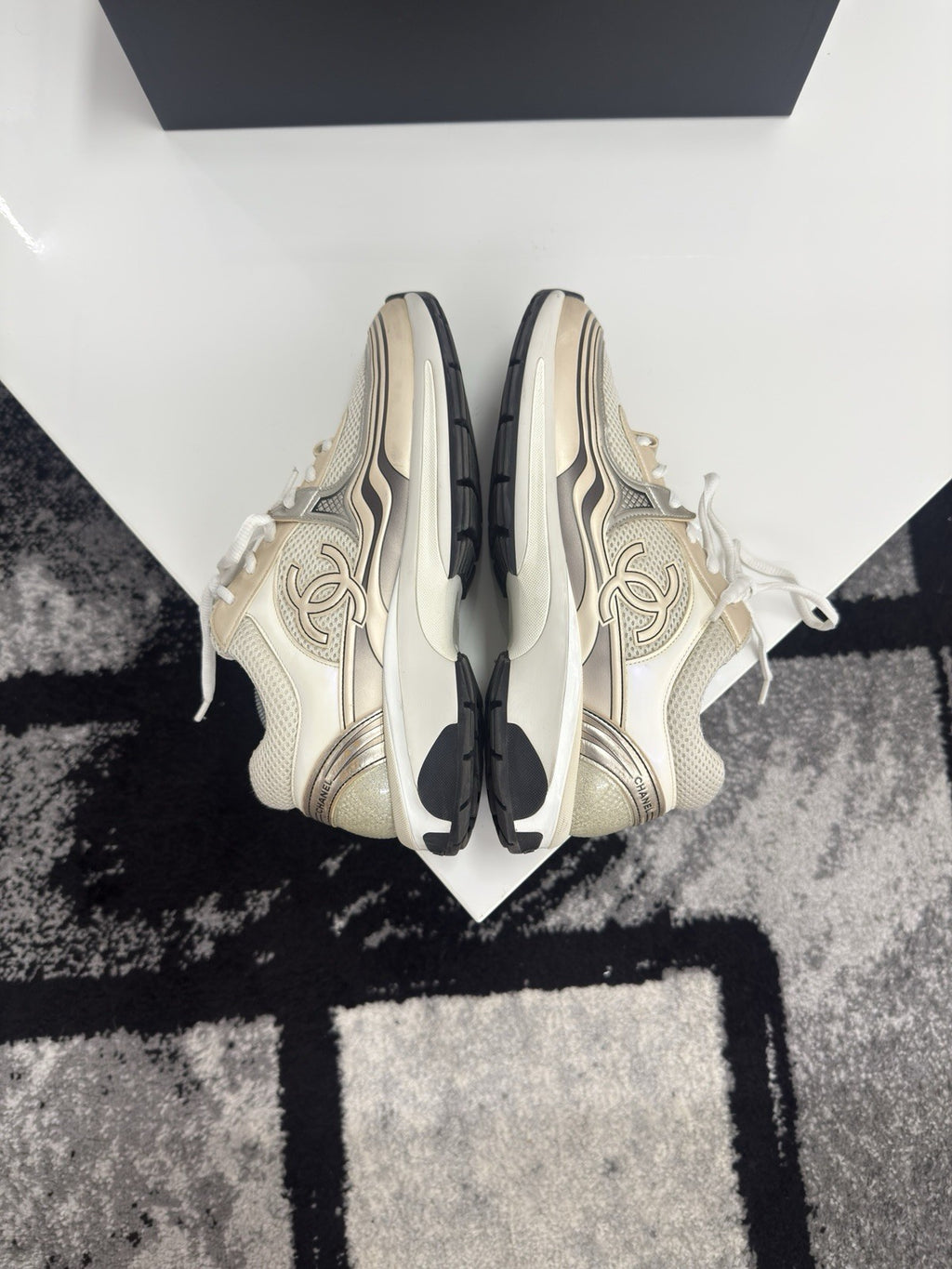 Chanel Runners UK7 (EU41)