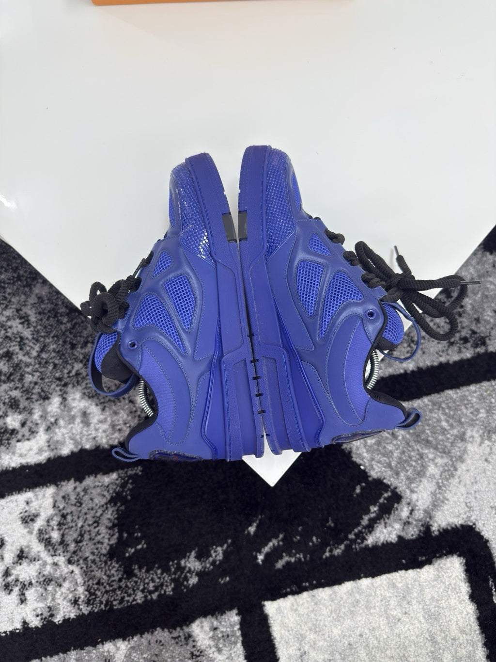 Louis Vuitton Skate LV10.5