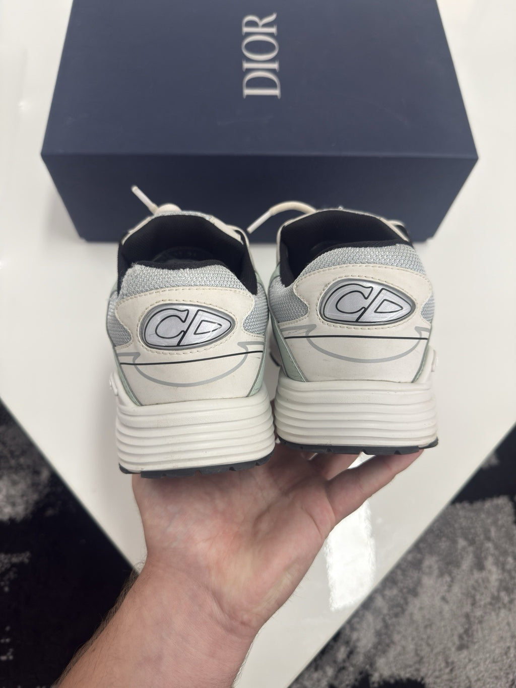 Dior B30 UK8 (EU42)
