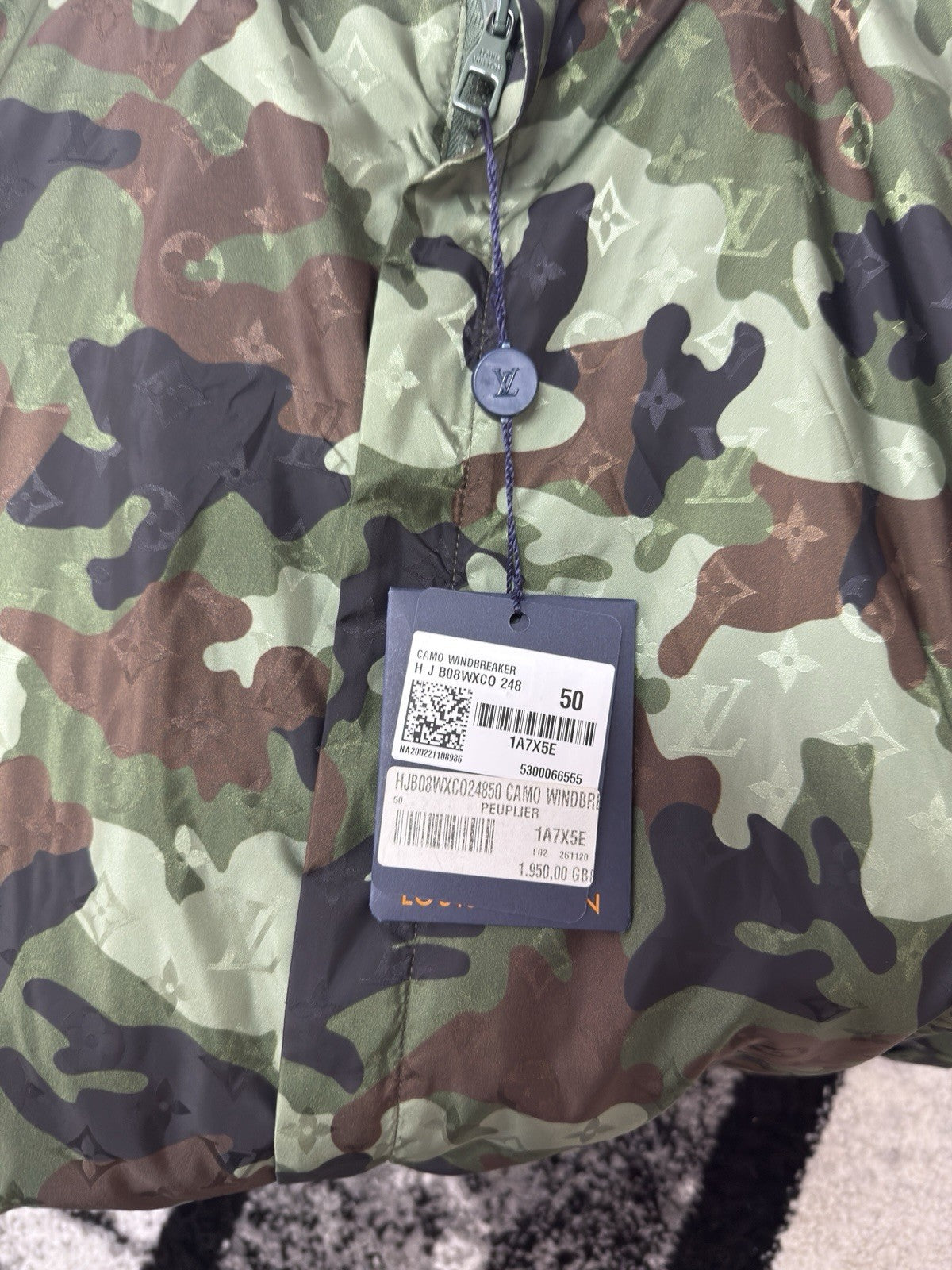 Louis Vuitton Monogram Camo Windbreaker Large (50)