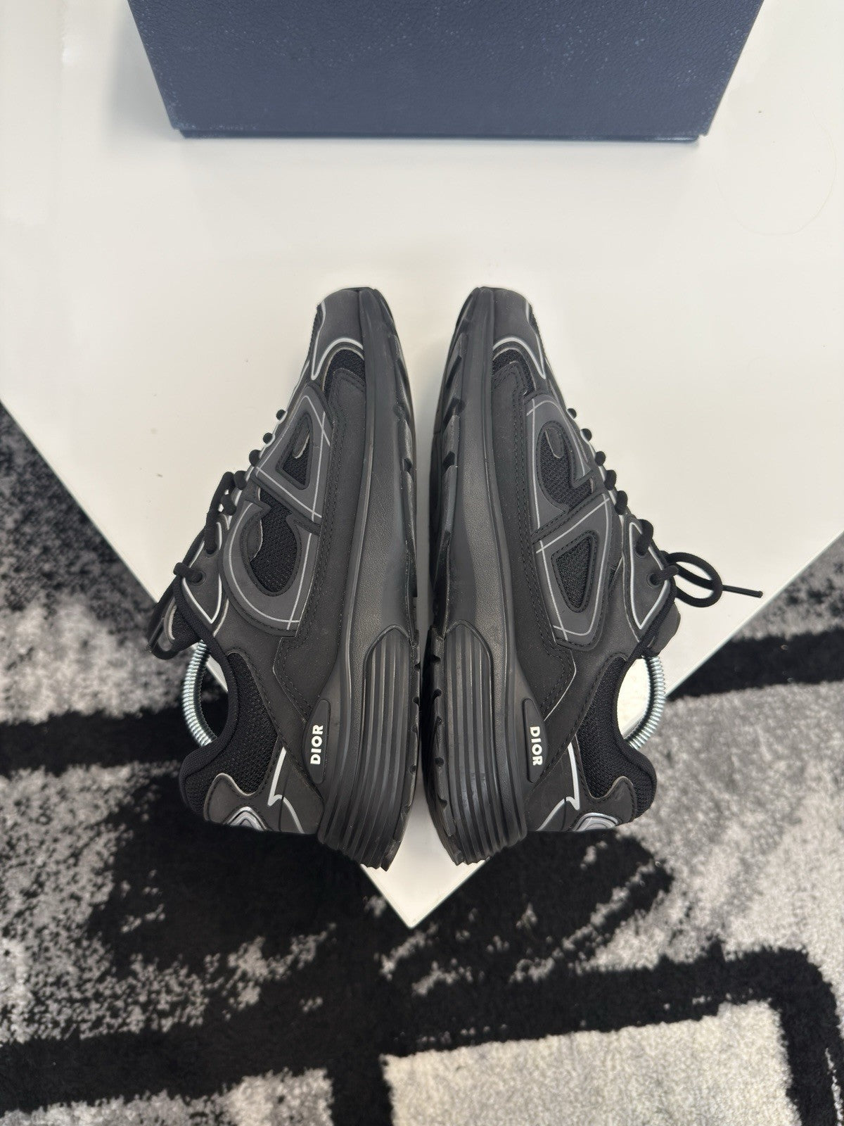 Dior B30 UK7.5 (EU41.5)