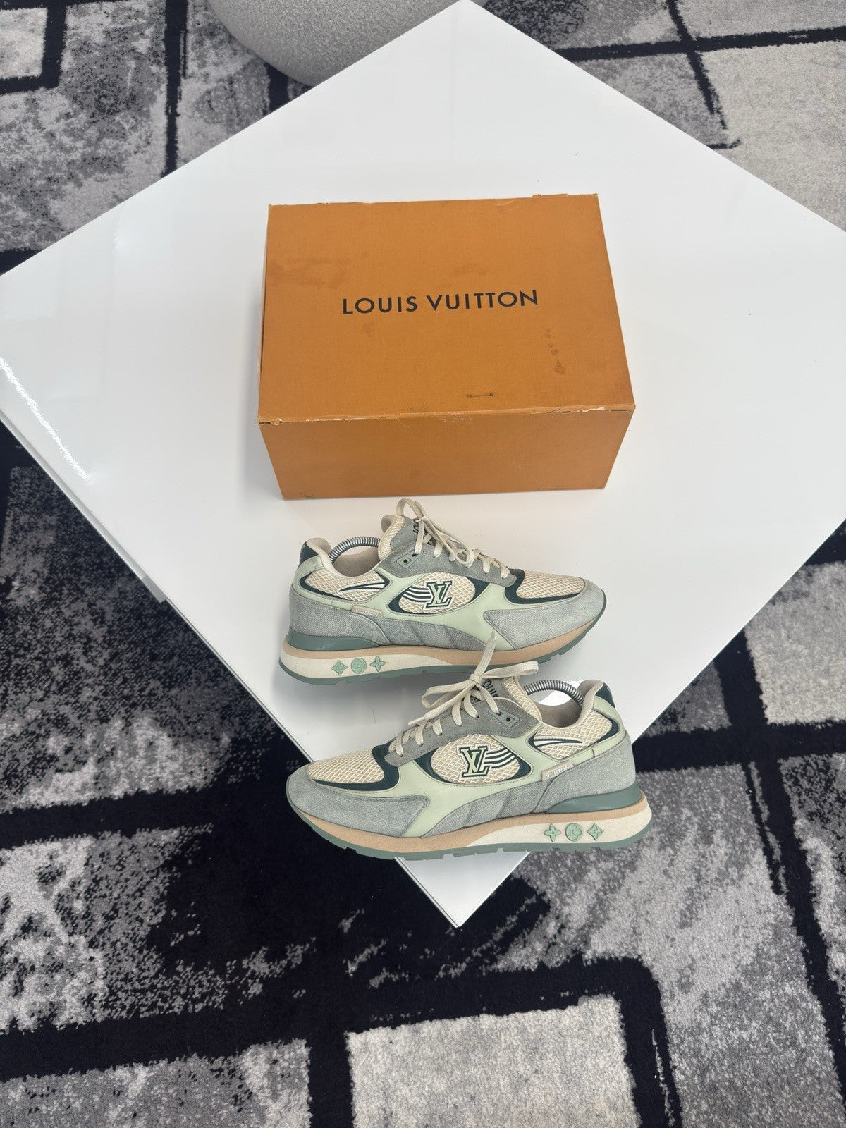 Louis Vuitton Runaways LV8.5
