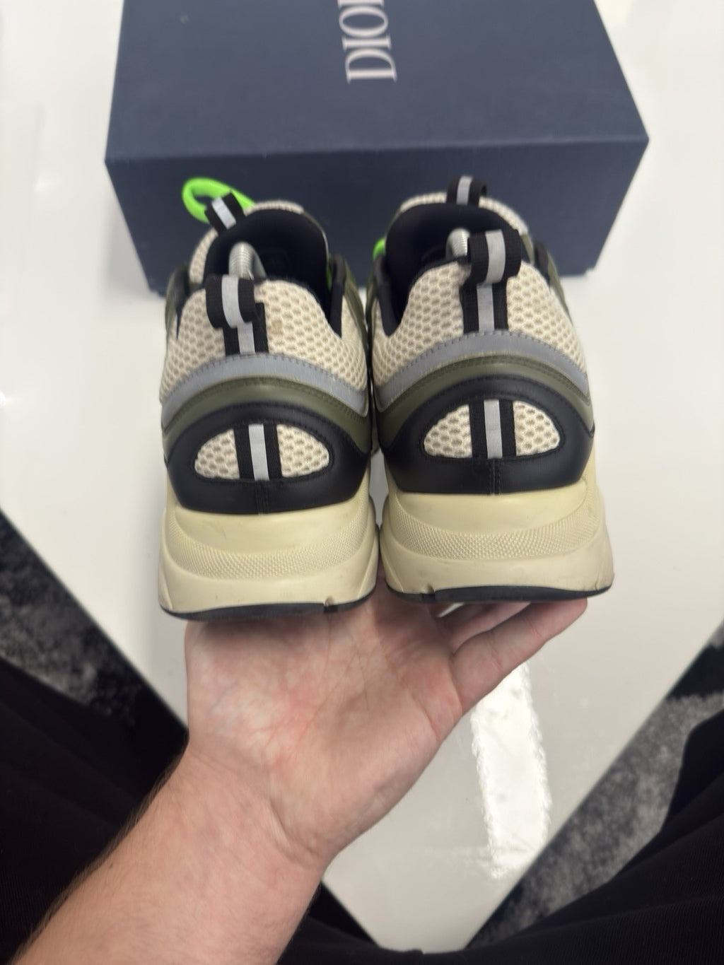 Dior B22 UK9.5 (EU43.5)