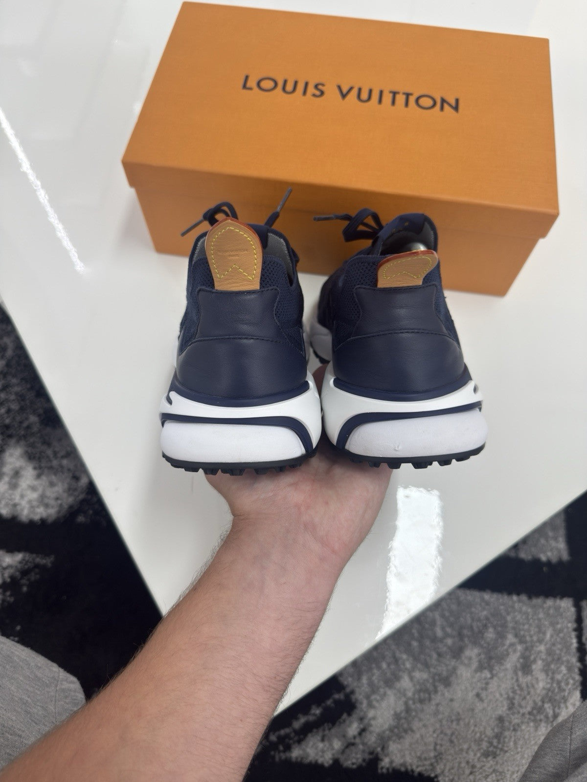 Louis Vuitton Tatic LV8