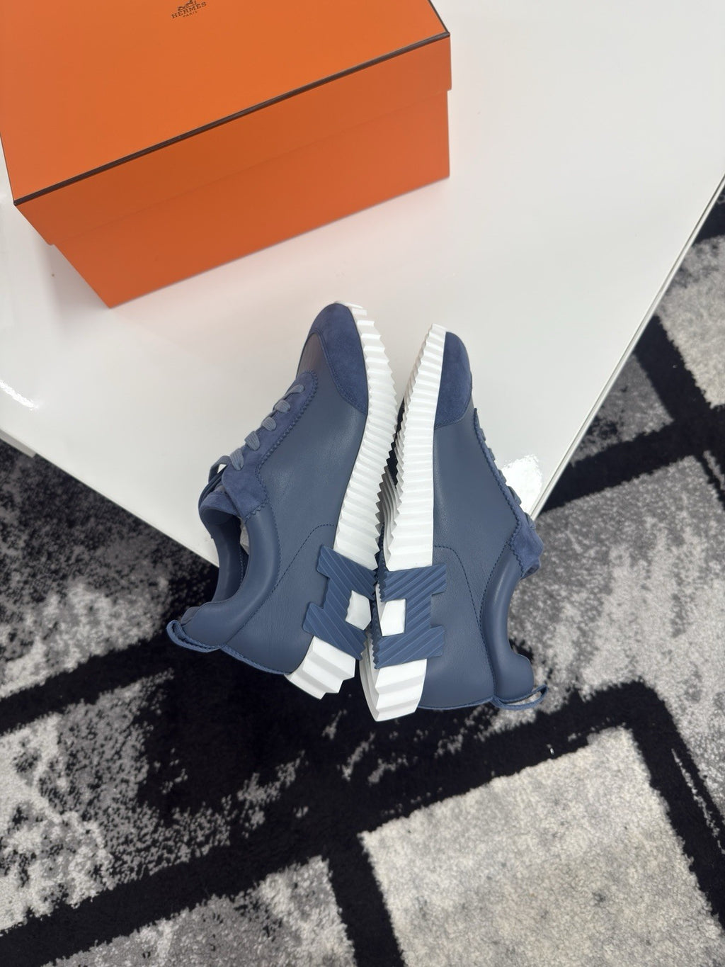 Hermes Bounce Sneakers UK8 (EU42)