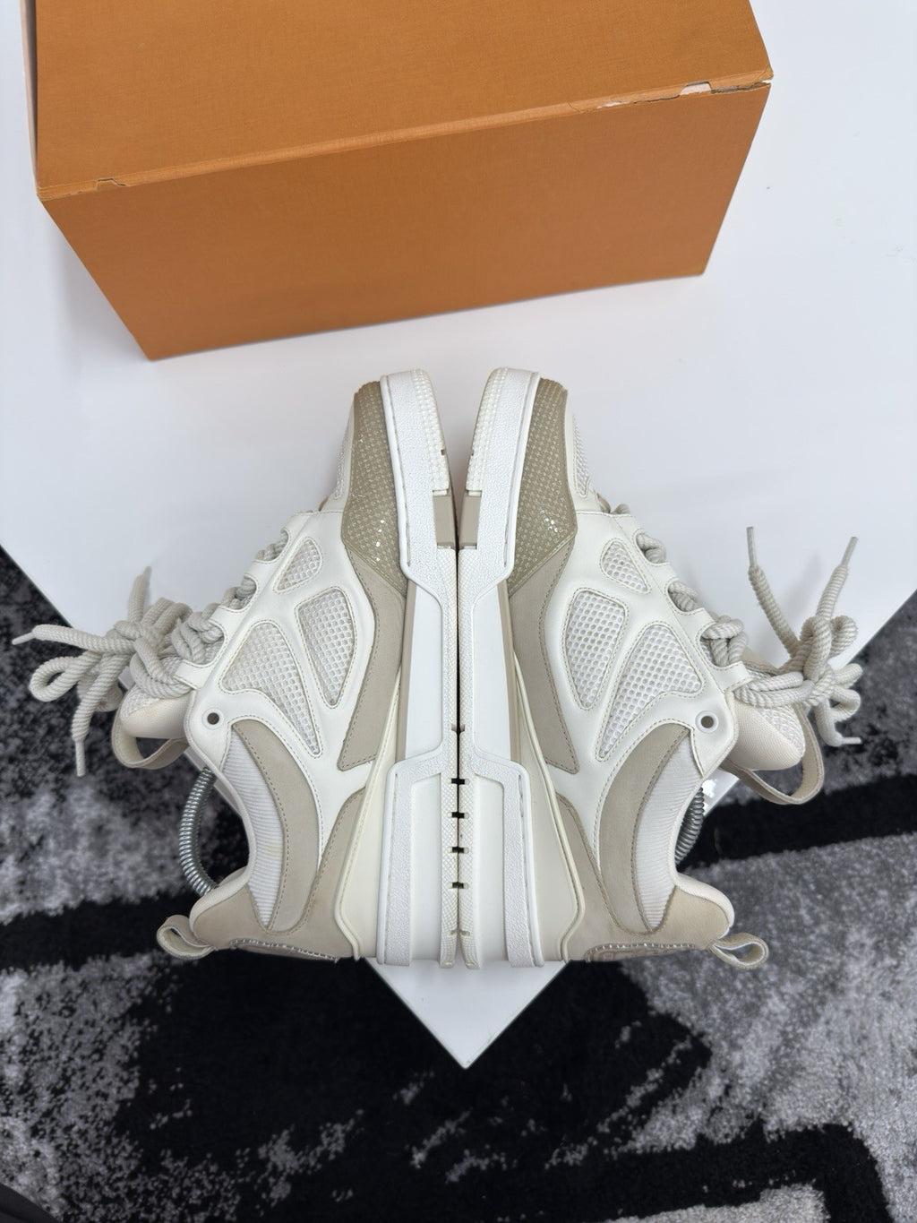 Louis Vuitton Skates LV8