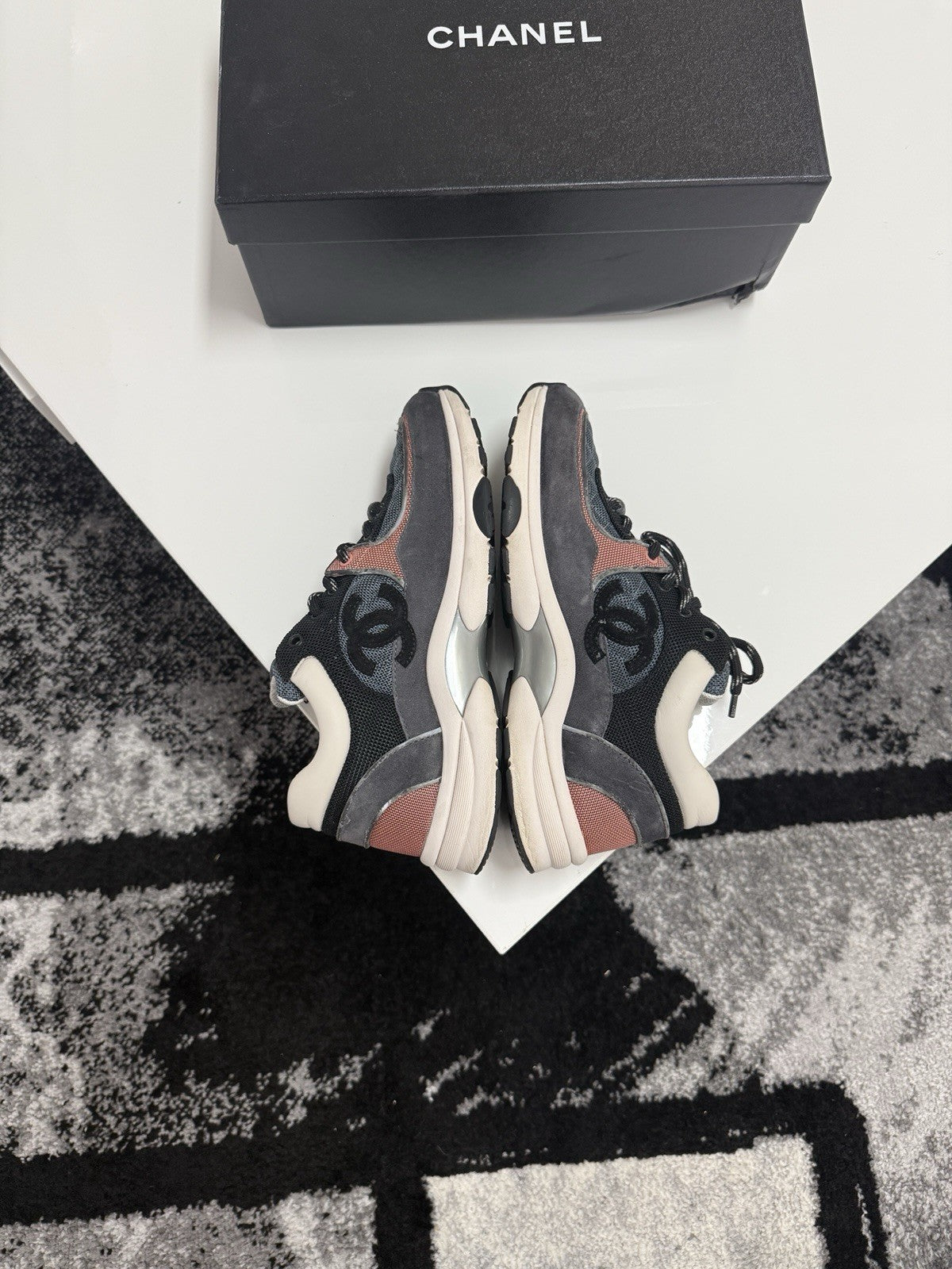 Chanel Runners UK7 (EU41)