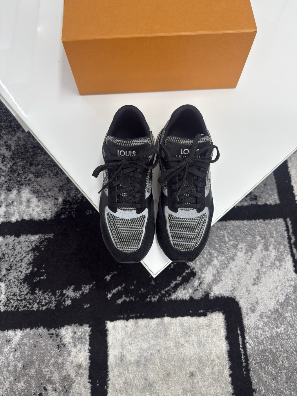 Louis Vuitton Runaways LV6.5