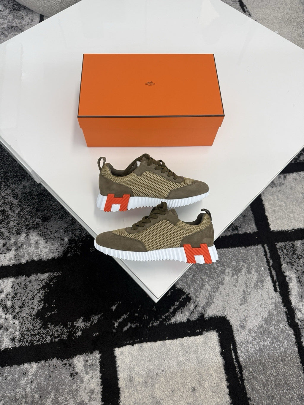 Hermes Bouncing Trainers UK5.5 (EU39.5)