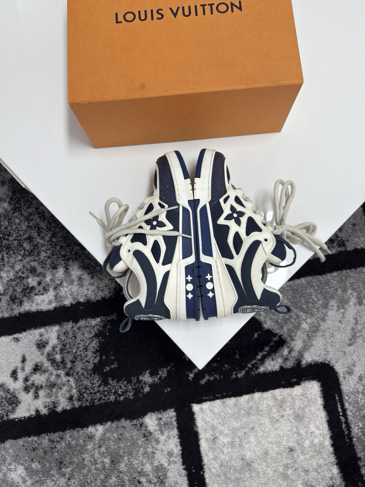 Louis Vuitton Skates LV7