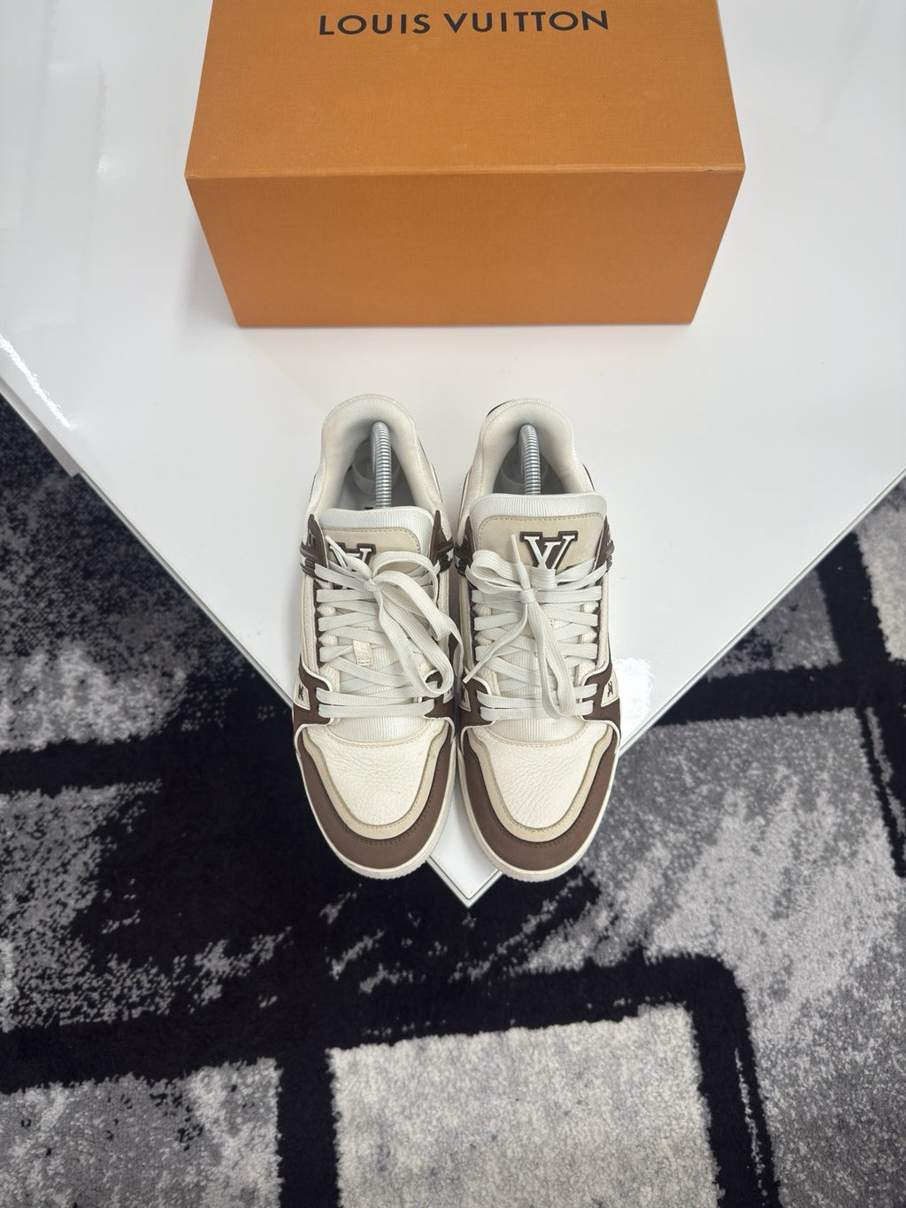 Louis Vuitton Trainers LV6