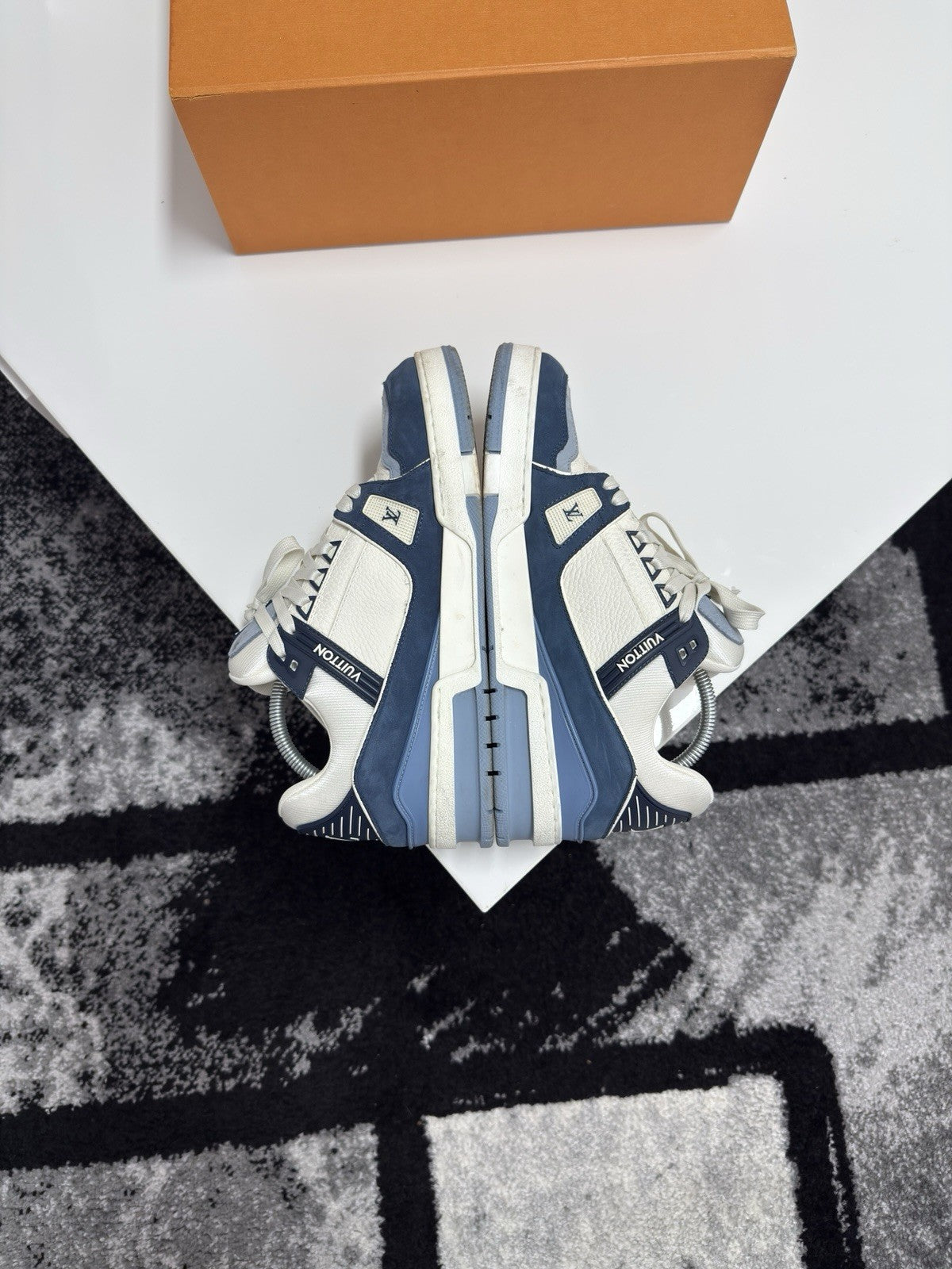 Louis Vuitton Trainers LV8