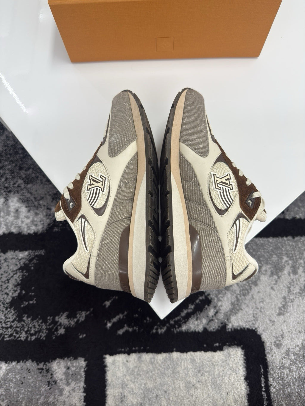 Louis Vuitton Runaways LV7.5