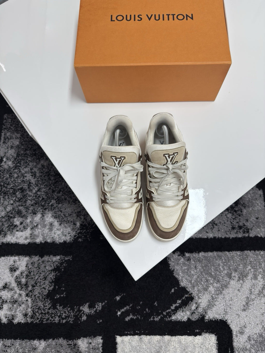 Louis Vuitton Trainers LV7